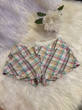 🩵VINTAGE AMERICAN EAGLE PASTEL PLAID
LOW RISE 100 PERCENT COTTON SHORTS
💜SIZE 0